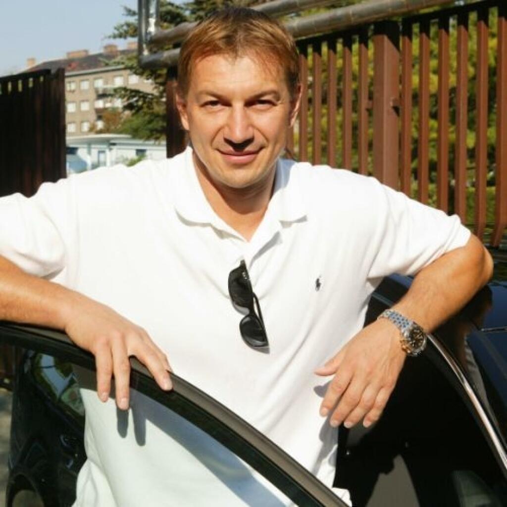 Peter Bondra v civile.