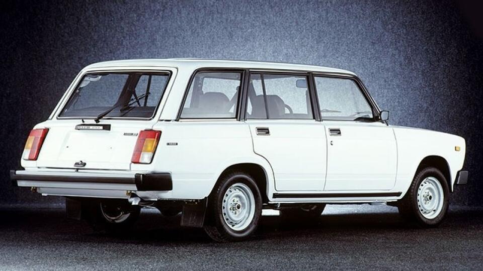 Lada 2104