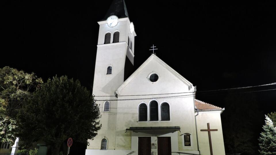 Kostol v obci Šulekovo