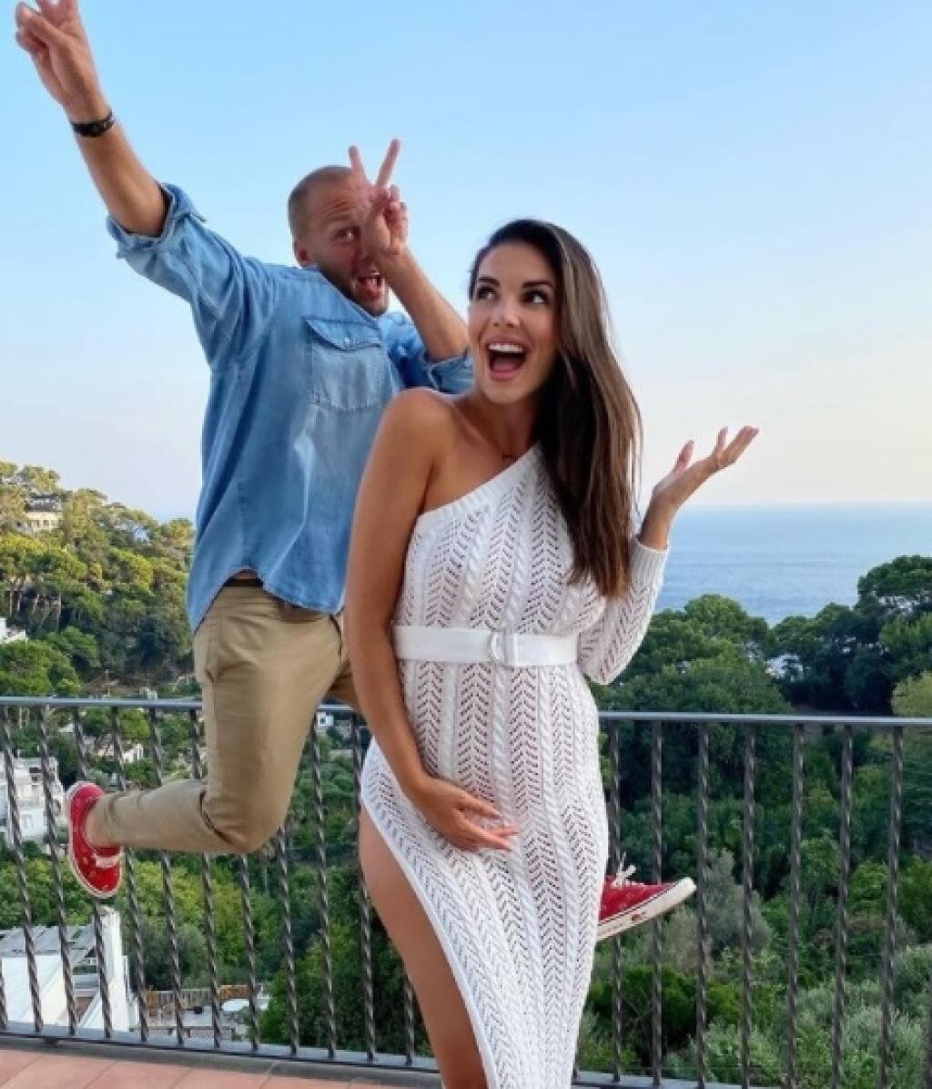 Pod touto fotkou na sociálnej sieti Instagram oznámila Soňa Skoncová, že čaká chlapčeka!