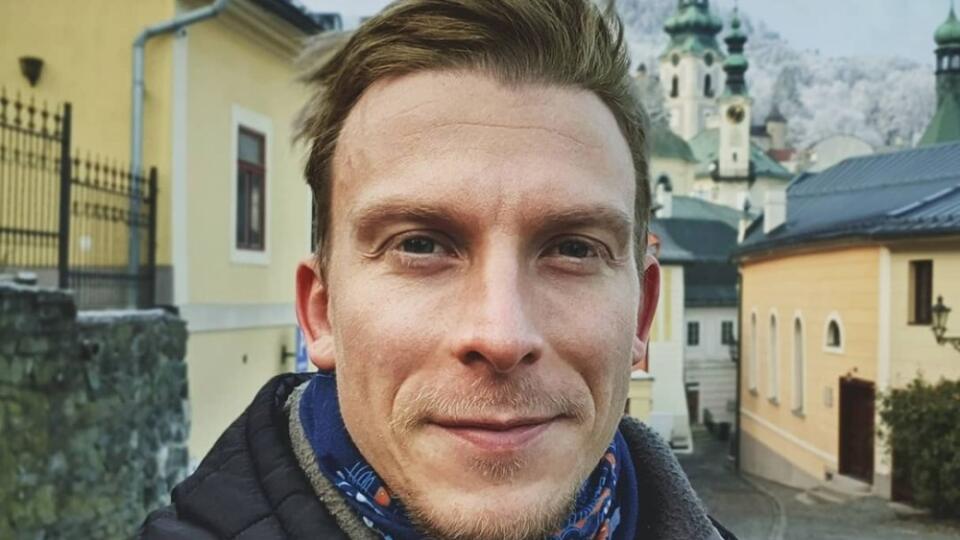 Tento rok som začal aj piecť, zatiaľ je to v štádiu pokus/omyl, ale veľmi ma to baví.