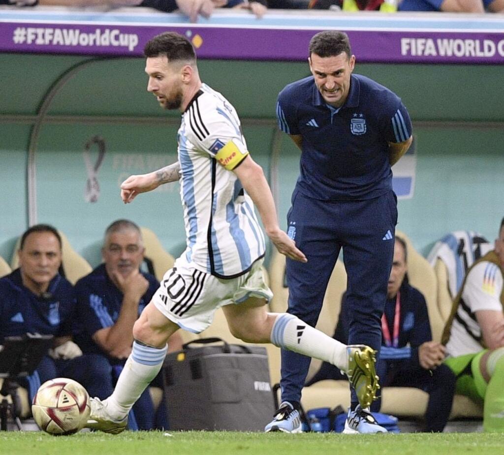 Lionel Scaloni a Lionel Messi.