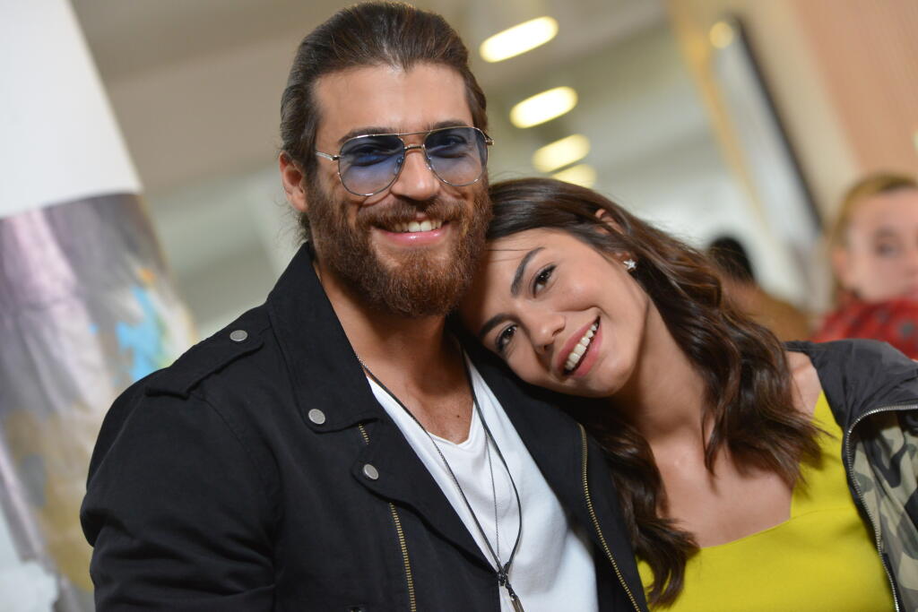 Can Yaman zo seriálu S hlavou v oblakoch