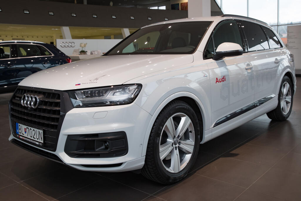Petra Vlhová už niekoľko rokov spolupracuje so značkou Audi, ktoré zásobuje lyžiarsku hviezdu luxusnými modelmi.