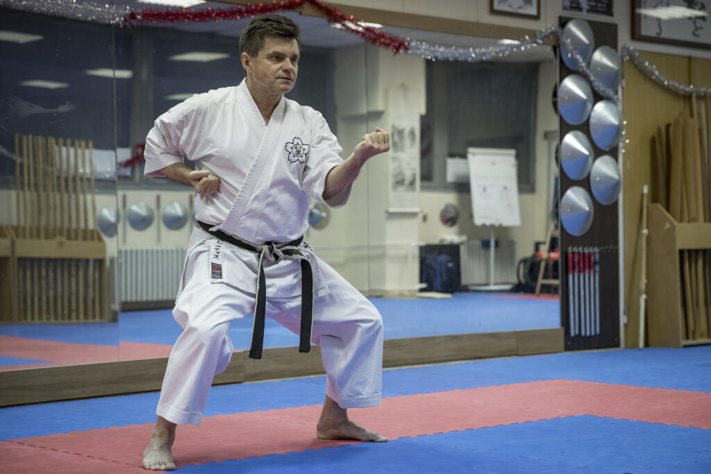 Bývalý minister školstva Peter Plavčan a jeho športová láska - karate.
