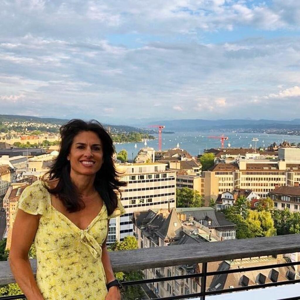Päťdesiatníčka Gabriela Sabatiniová cestuje po celom svete. Venuje sa tenisu, ale aj podnikaniu.