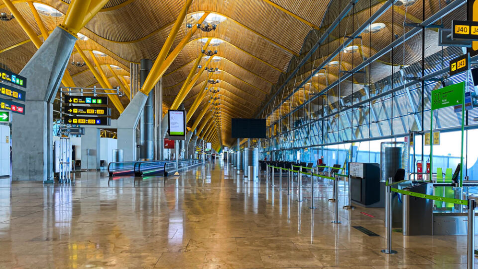 Madrid,,Spain;,06,19,2020;,Adolfo,Suã¡rez,Madrid-barajas,Airport.,Empty