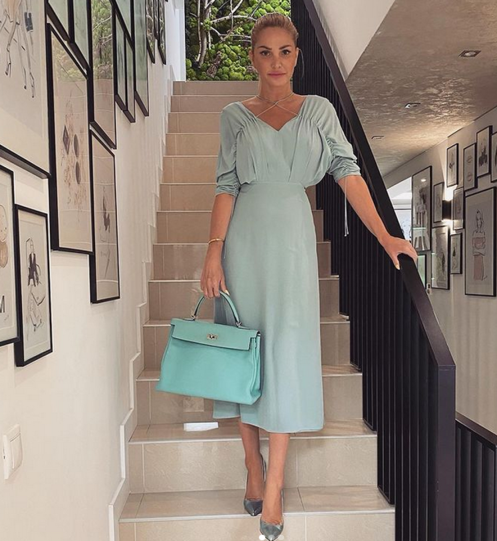Alena Pallová vystrieda za deň aj tri outfity.