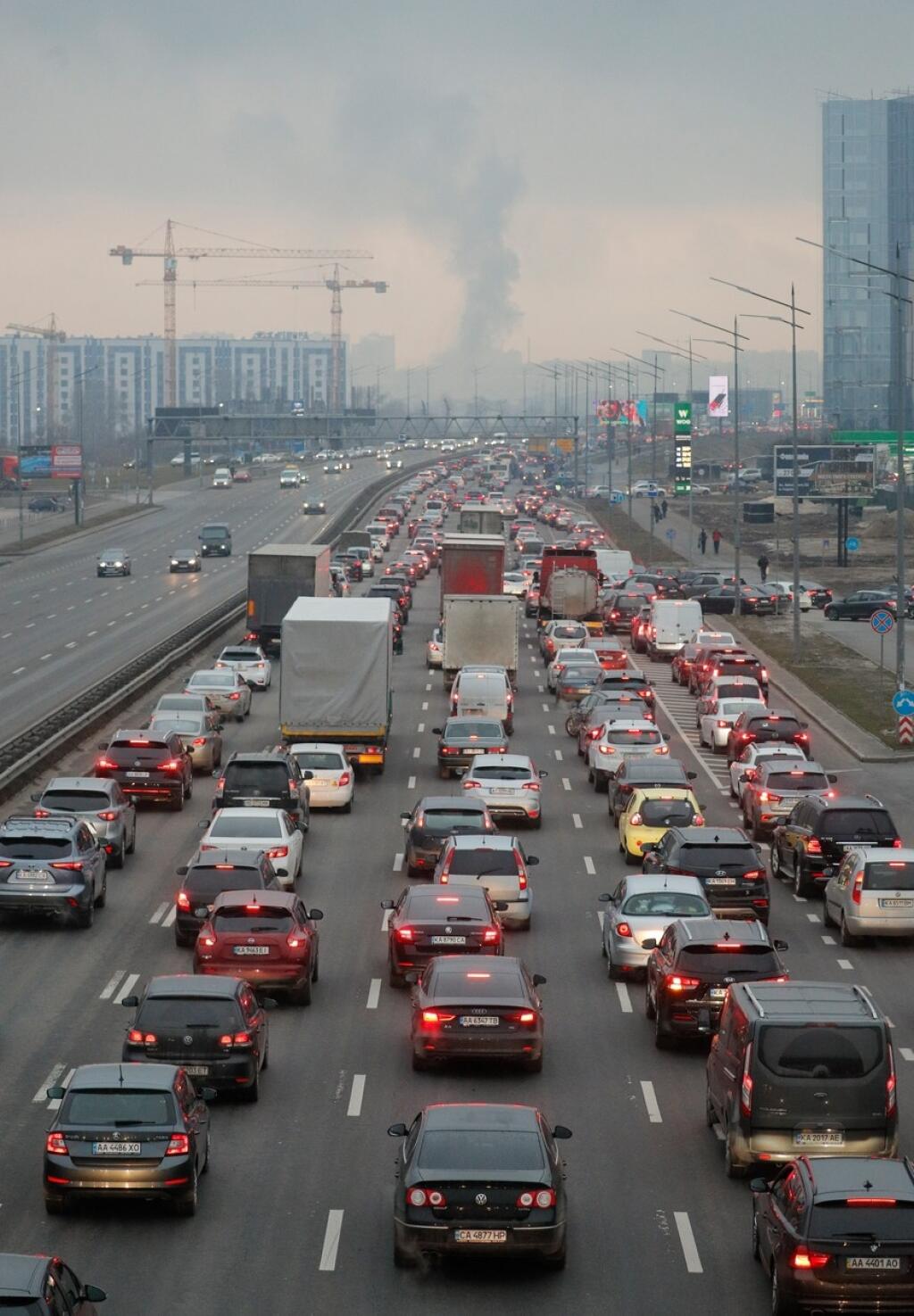 Situation in Ukraine: some people are escaping from the country, roads are full of cars, others are staying at home or buying supplies, and others have hiding in metro stations, which are free in some endangered cities for people to gather there.