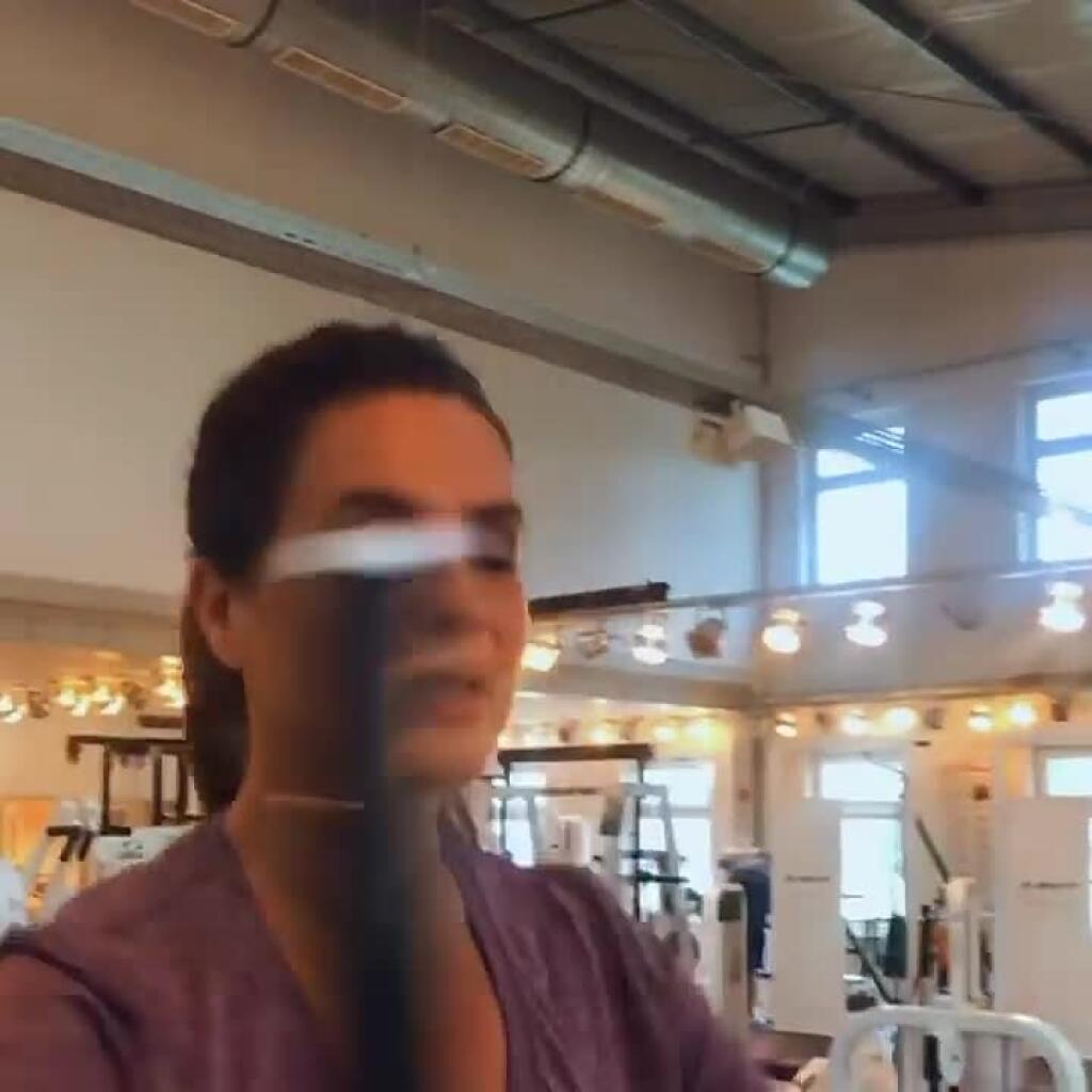 FOTO od 18 rokov: Pamätáte si najkrajšiu tvár socializmu? Žala úspechy aj fotila akty