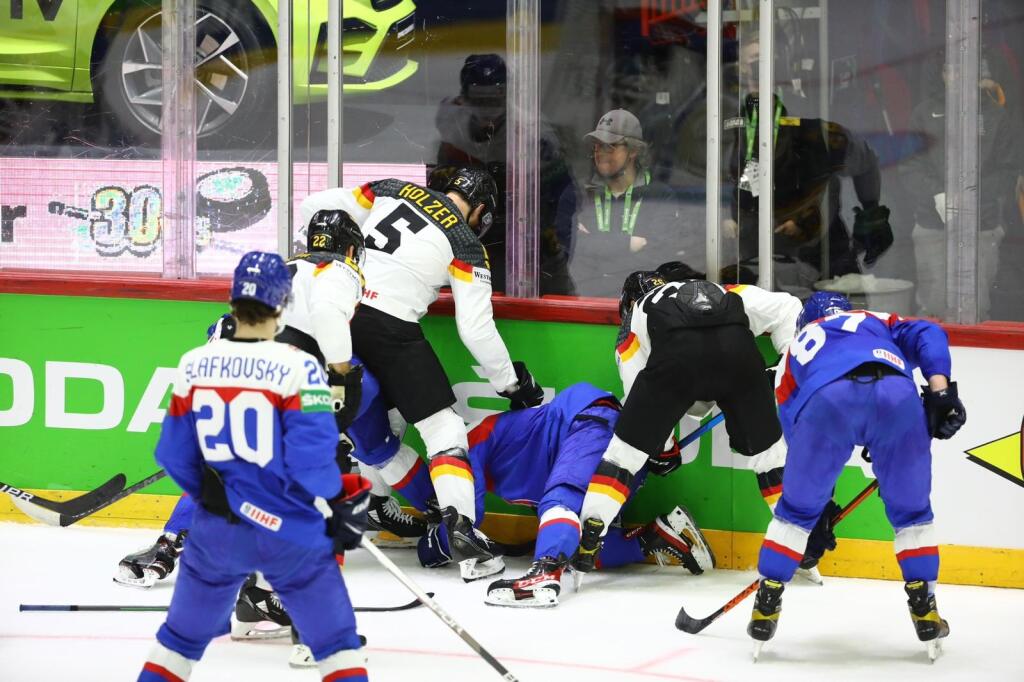 Slovensko - Nemecko po prvej tretine 0:0.