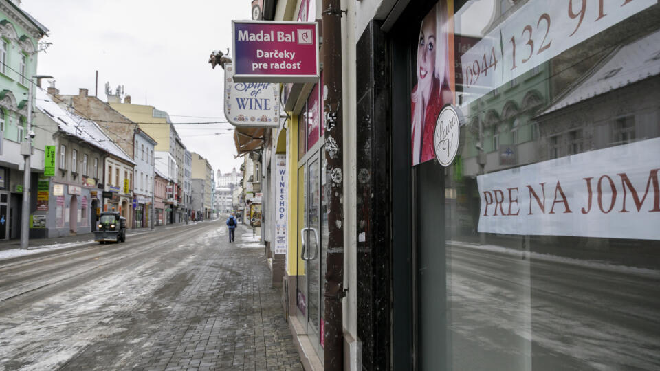 Na snímke priestory na prenájom na Obchodnej ulici v Bratislave 12. februára 2021. FOTO TASR - Dano Veselský