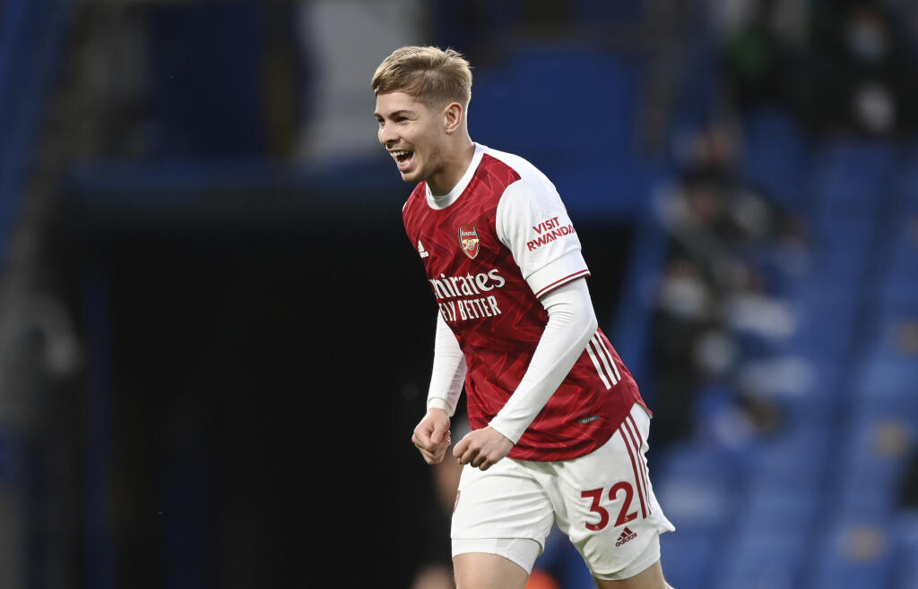 Emile Smith Rowe využil zlú rozohrávku Jorginha a svojím gólom rozhodol o víťazstve Arsenalu.