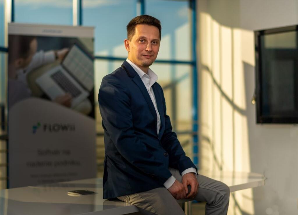 „Vo firme začíname prioritami, ktoré sú pre ňu dôležité a ktoré jej môžu priniesť rýchly a okamžitý finančný a časový efekt,“ hovorí Lukáš Ivan z FLOWii.