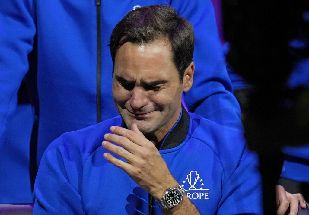 Federer ukončil kariéru v septembri 2022. Raketu zavesil na klinec v Londýne. Jeho kariéra bola fenomenálna. Teraz sa naplno venuje rodine.