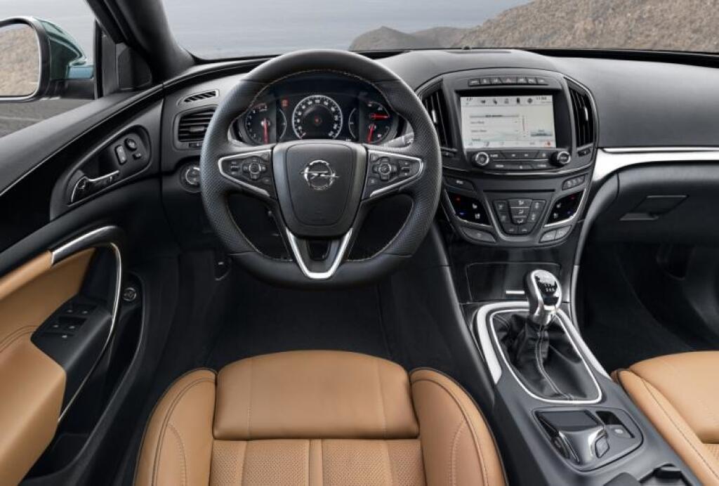 TREND test Opel Insignia Country Tourer 2,0 CDTI 4 x 4