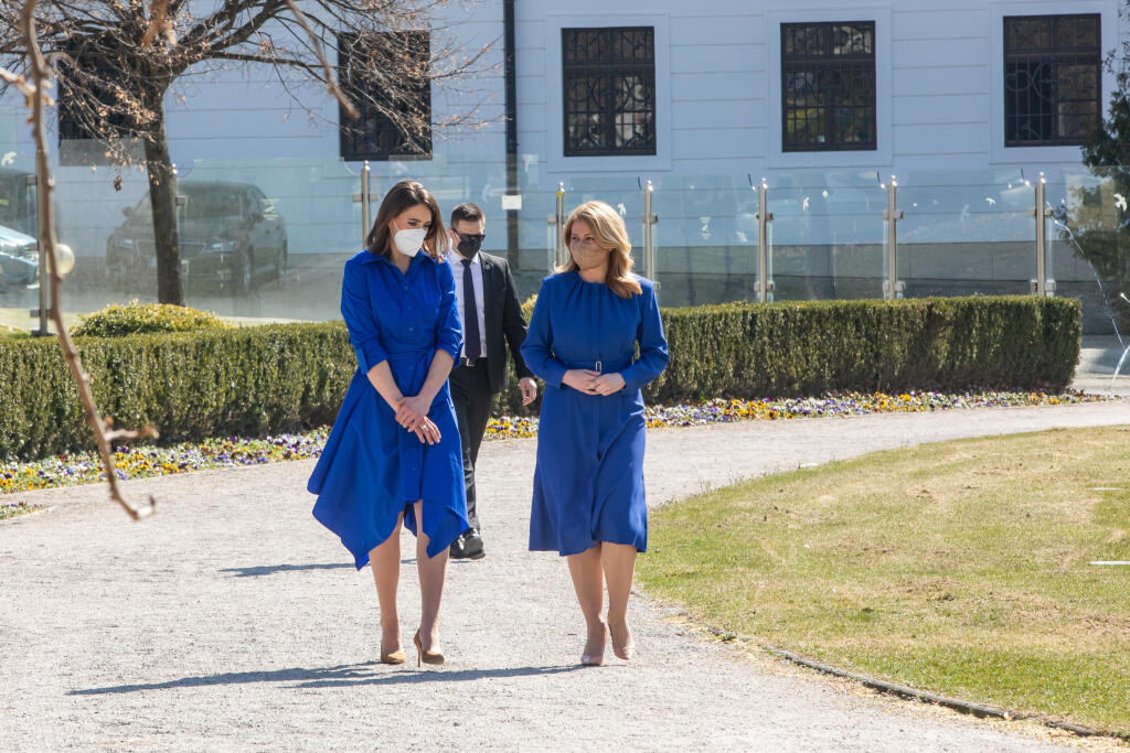 Prezidentka Zuzana Čaputová prijala Petru Vlhovú v prezidentskom paláci.