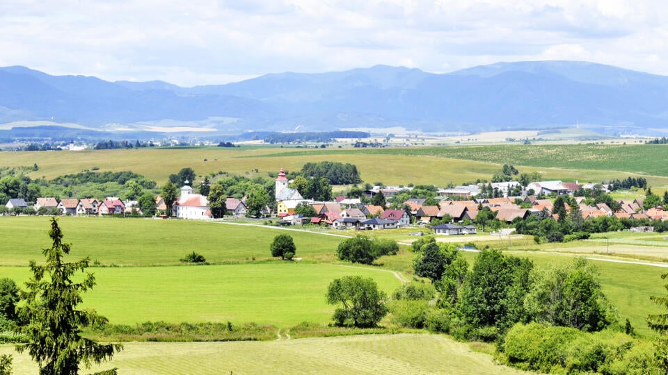 V obci Háj žilo a pôsobilo mnoho významných osobností.