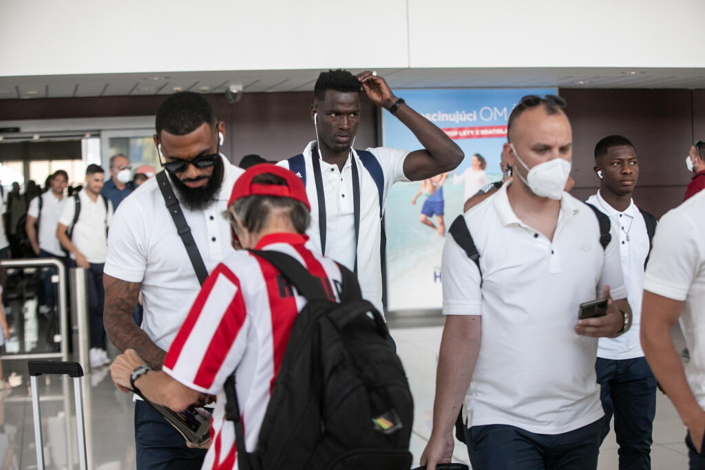 Futbalisti Olympiakosu sú už v Bratislave