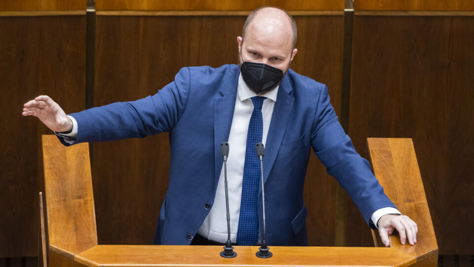 Naď žiada od Blahu 100-tisíc eur, ako nemajetkovú ujmu.