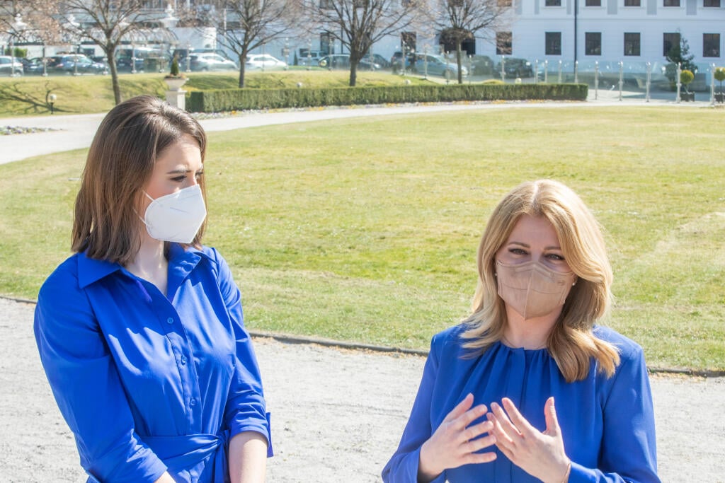 Vlhová si ani po skončení sezóny nevydýchla, plnila si mimolyžiarske povinnosti. Prezidentka Zuzana Čaputová ju prijala v paláci.