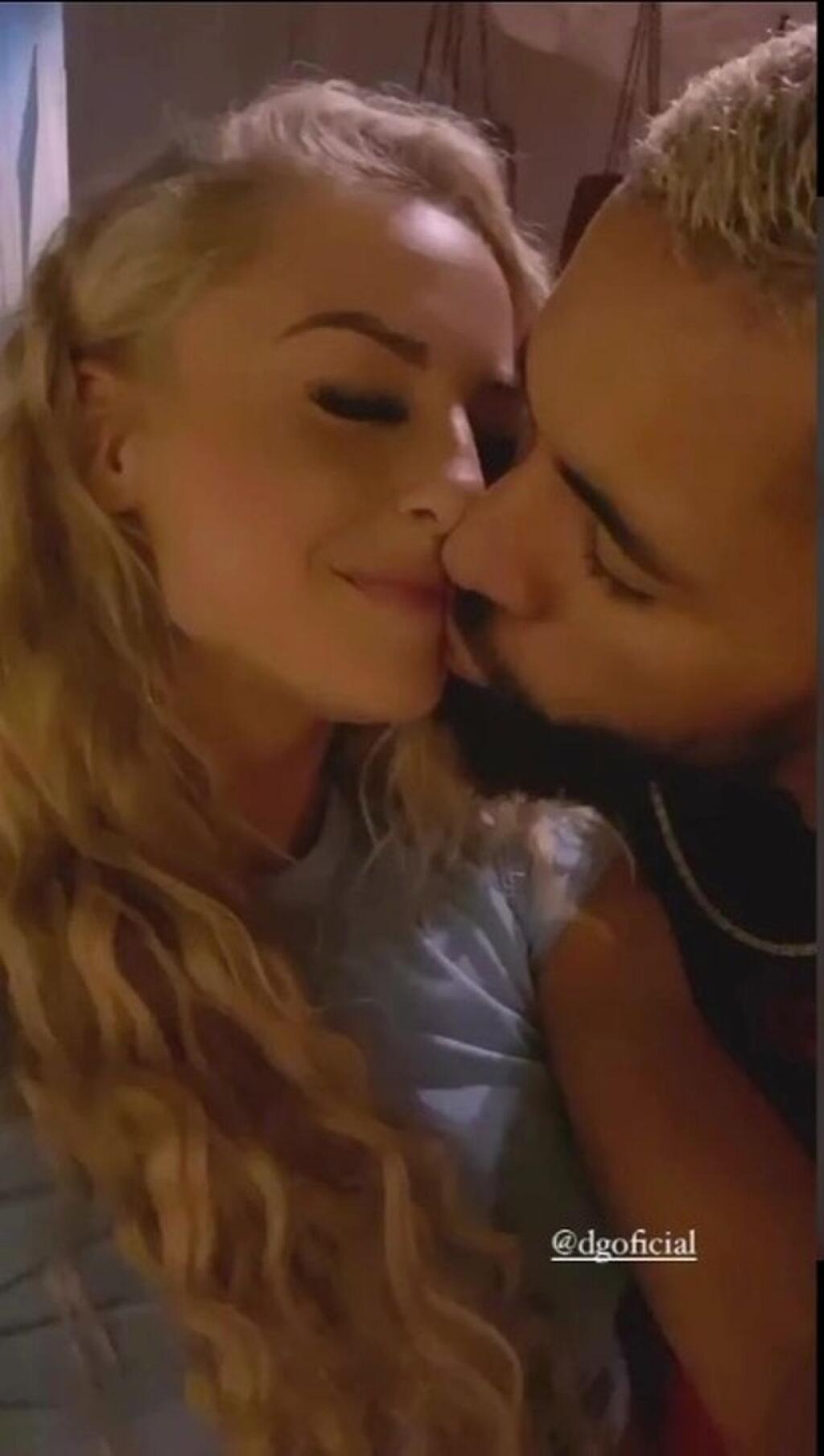 Alisha Lehmannová už svoju novú lásku neskrýva. tentoraz ňou je futbalista Douglas Luiz.