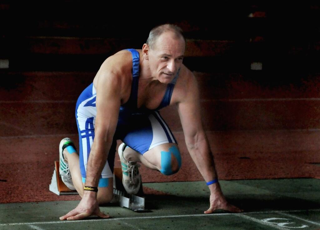 Vo veku 74 rokov zomrel svetový rekordér v behu na 100 m veteránov Vladimír Výbošťok.