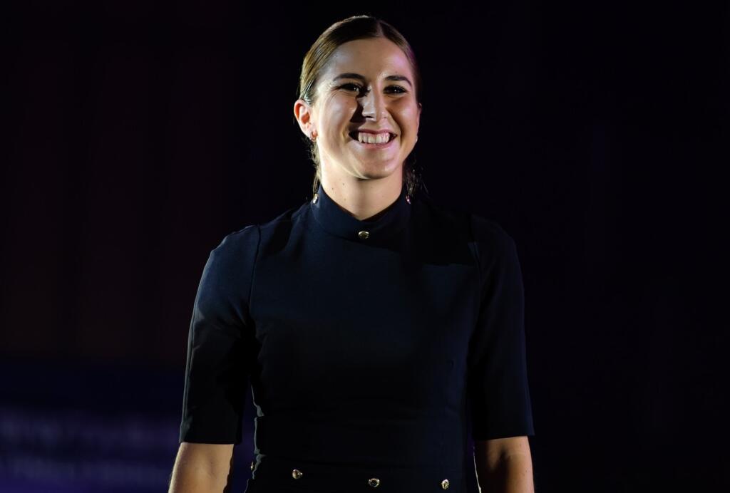 Zahanbiť sa nedala ani naša rodáčka Belinda Benčičová, ktorá pôsobila v čiernych elegantných šatách veľmi sexi.