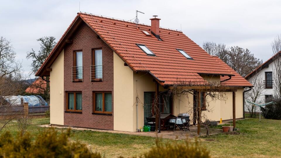 Rodinný dom Petra Pavla v obci Černouček.