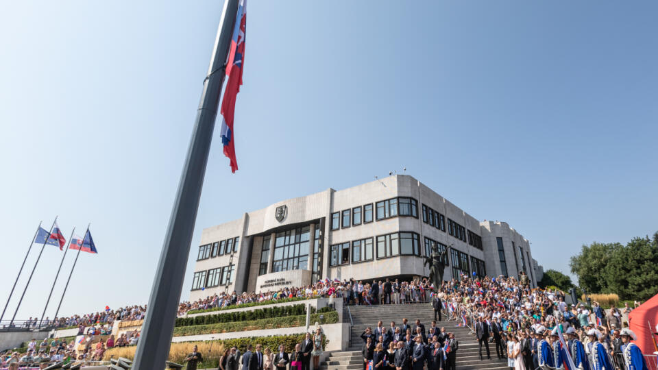 Parlament počas dňa otvorených dverí