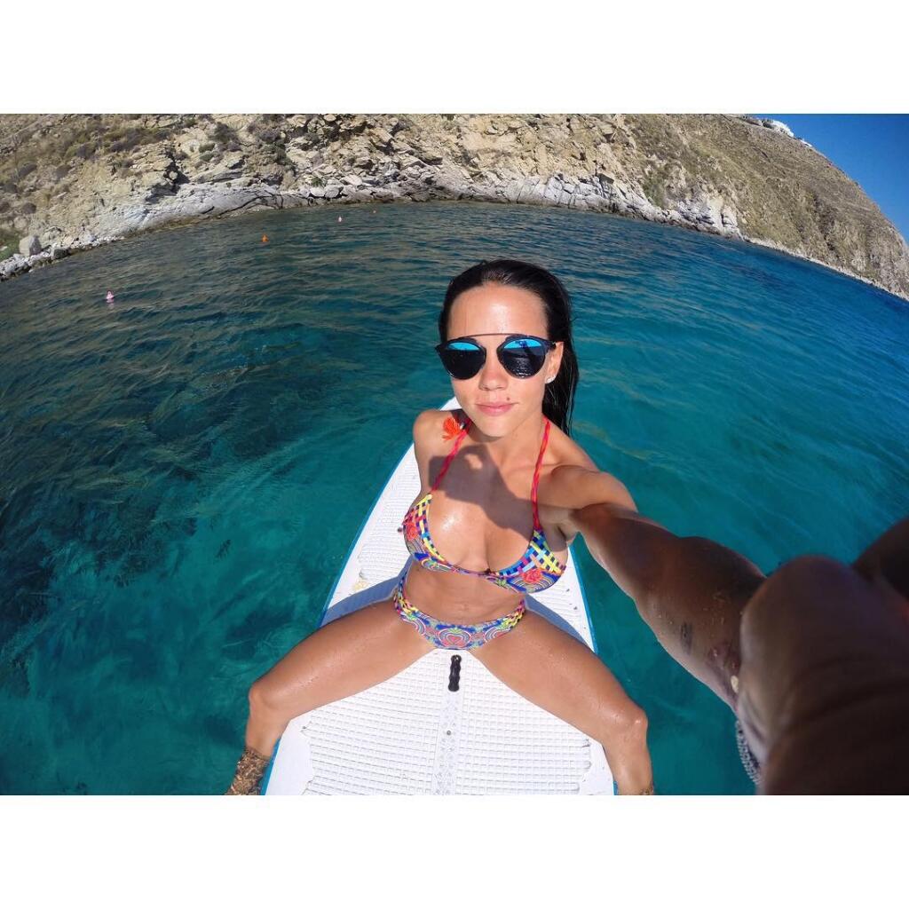 Sestra Mareka Hamšíka Miška si na instagrame užíva popularitu desiatok tisíc followerov, ktorým pravidelne predvedie svoje sexi krivky.