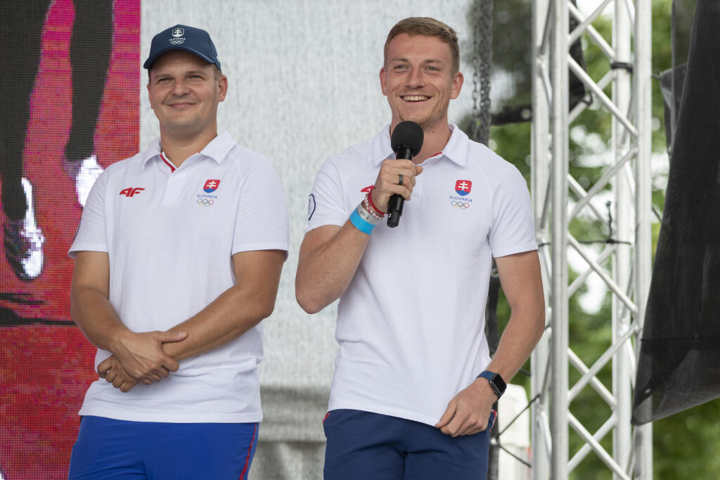 Autogramiáda slovenských olympionikov po návrate z japonského Tokia v X-Bionic Šamorín.