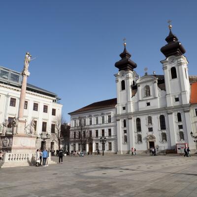 Győr preslávil pojašený Otík z komédie Vesničko má středisková. Jeho mesto však chváli Slovákov