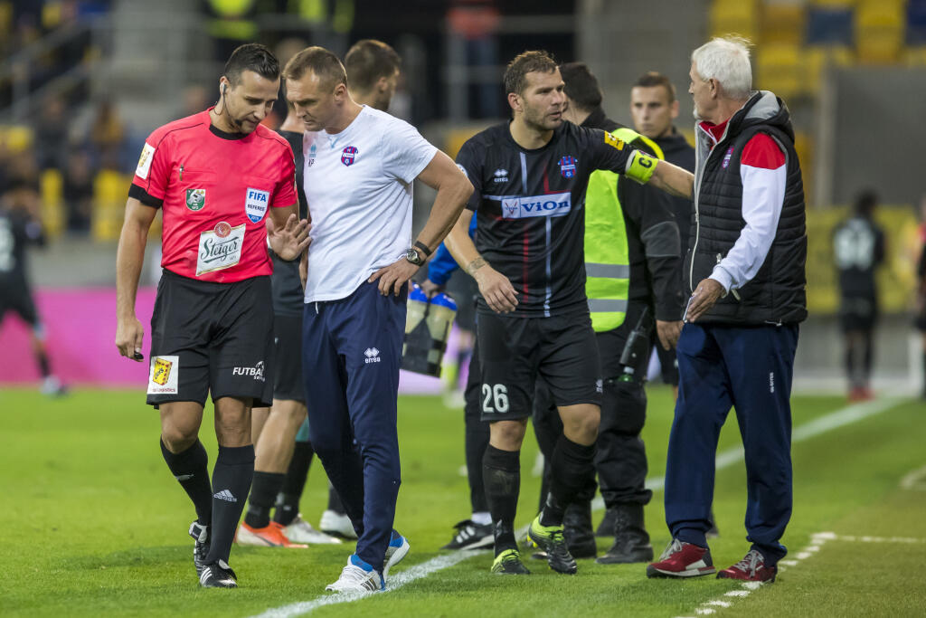 Futbalové kluby už majú od vlády povolenie opäť zarezávať naplno.