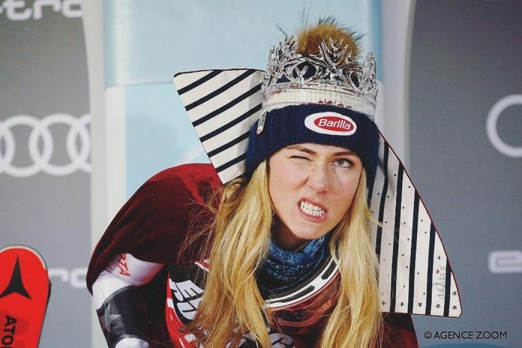 Mikaela Shiffrinová sa dokáže predať akokoľvek. Nechýbajú ani odvážne zábery.