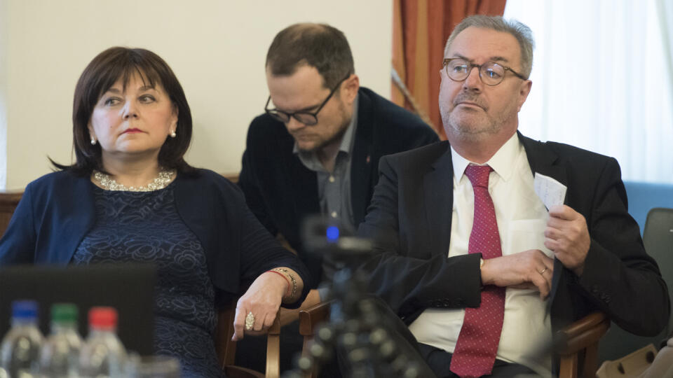 Kandidáti na predsedu Najvyššieho súdu SR Alena Šišková a Ján Šikuta.