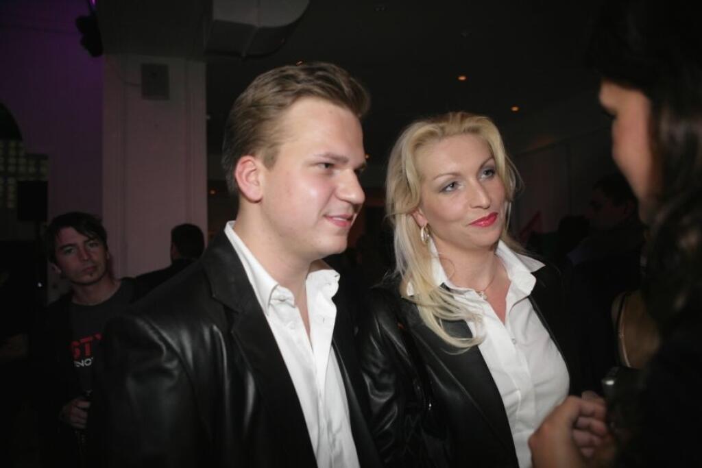 Martin pred časom pri partnerke dosť pribral.