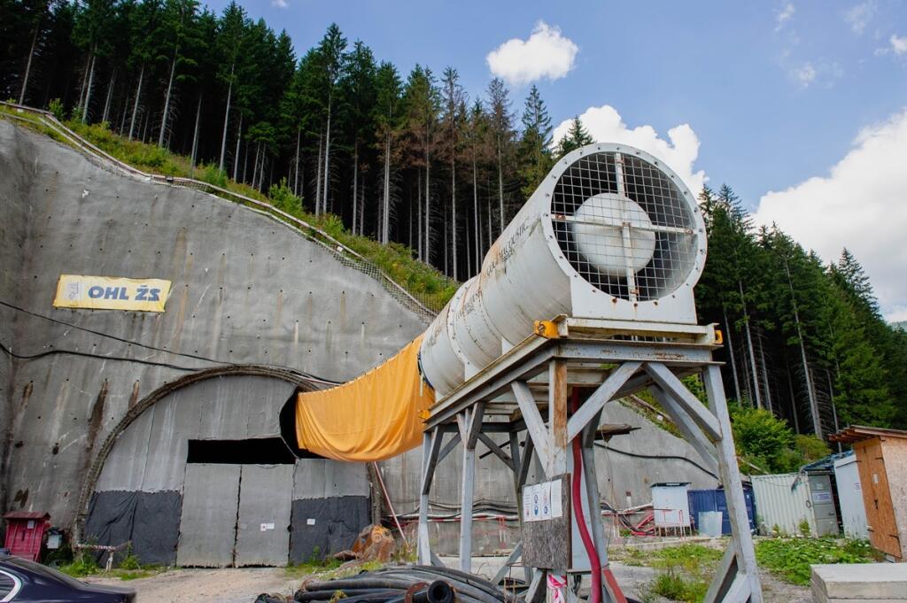Tunel Čebrať sa začal znova raziť