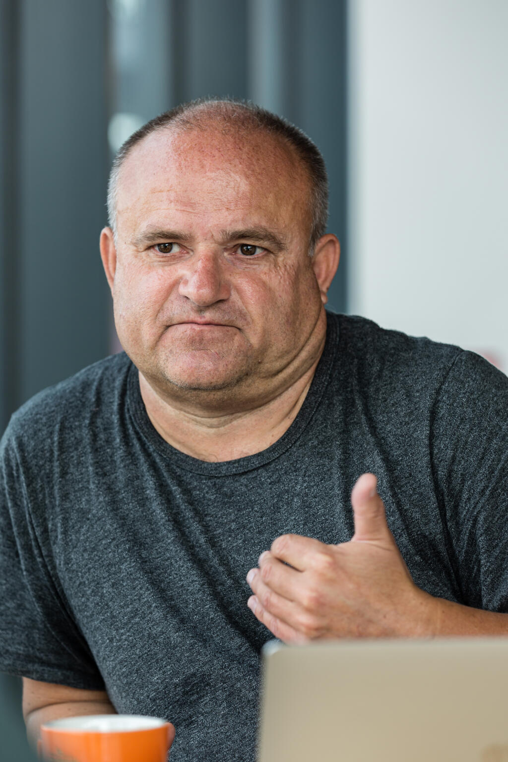 Slovenský politik, ekonóm, spoluzakladateľ strán SaS a Spolu - občianska demokracia a bývalý minister práce.