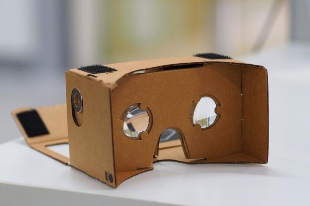 12 otázok a odpovedí o nastupujúcom fenoméne - virtuálnej realite