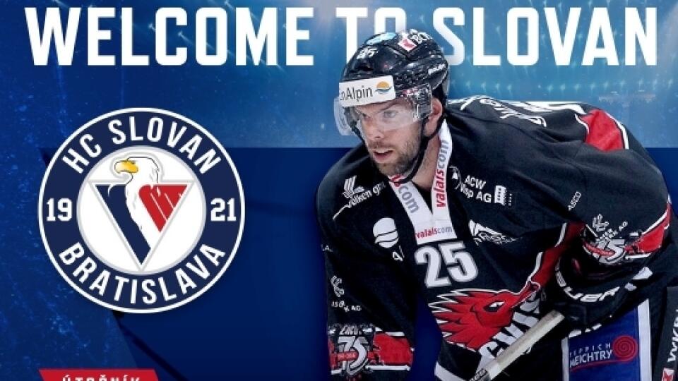 Vedenie hokejového tímu HC Slovan Bratislava sa dohodlo na ročnom kontrakte s kanadským útočníkom Williamom Rapuzzim.
