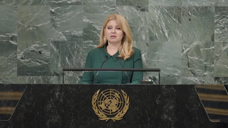 KK26 New York - Slovenská prezidentka Zuzana Čaputová hovorí na 77. Valnom zhromaždení OSN 20. septembra 2022 v New Yorku. FOTO TASR/AP
President of Slovakia Zuzana Caputova addresses the 77th session of the United Nations General Assembly, Tuesday, Sept. 20, 2022 at U.N. headquarters. (AP Photo/Mary Altaffer)