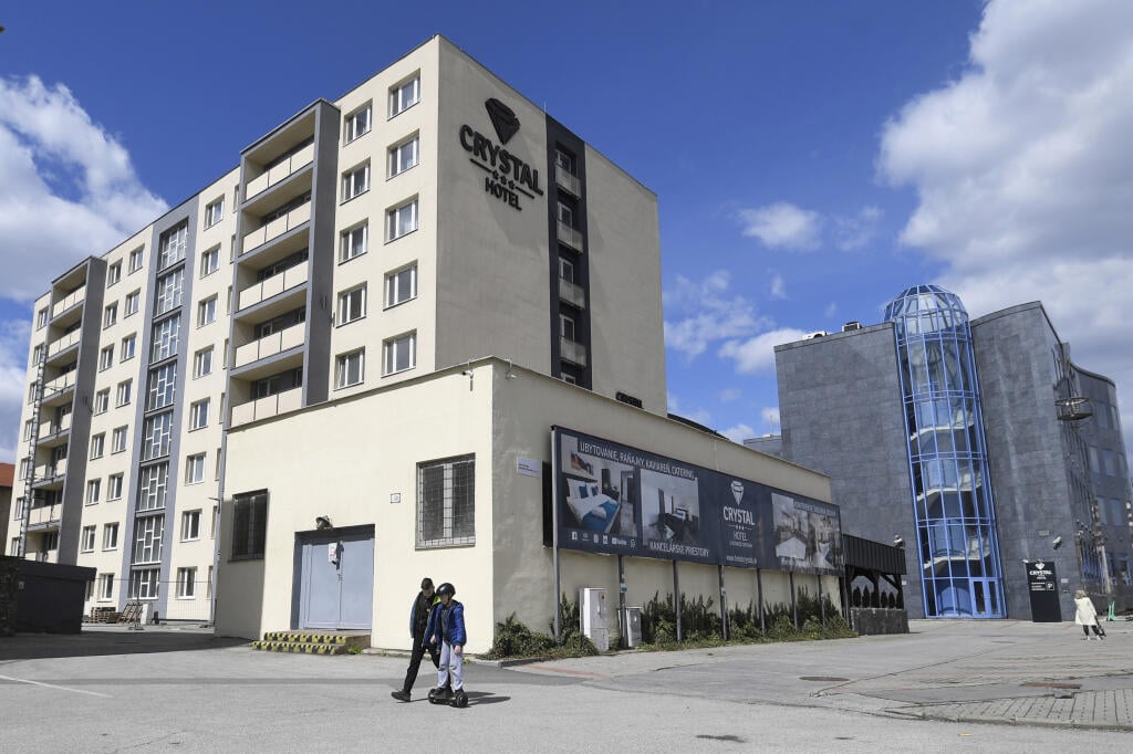 Hotel Crystal  (na snímke) v Košiciach je opäť otvorený a čaká na zákazníkov a hostí. Košice, 25. apríla 2021. FOTO TASR - František Iván