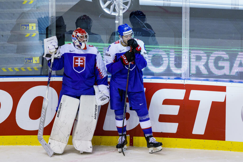 Na snímke Marek Čiliak a Christián Jaroš počas zápasu A skupiny hokejových Majstrovstiev sveta IIHF 2019 medzi reprezentáciami Slovenska a Kanady.