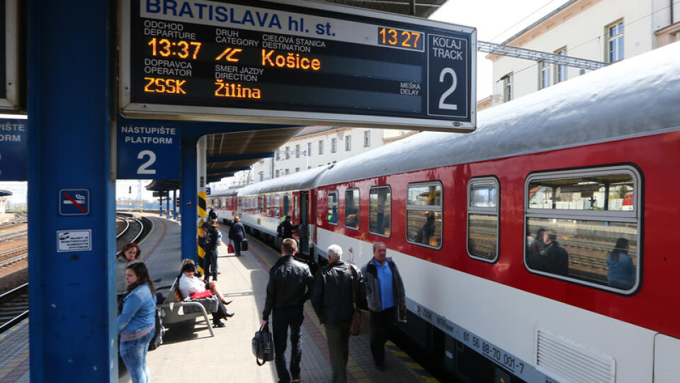 Z Bratislavy sú denne vypravené štyri IC vlaky.