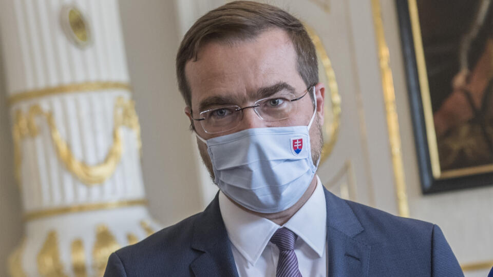 Na snímke minister zdravotníctva SR Marek Krajčí počas prijatia zástupcov Klubu cystickej fibrózy u prezidentky SR Zuzany Čaputovej v Prezidentskom paláci v Bratislave 11. júna 2020 v Bratislave. FOTO TASR - Martin Baumann