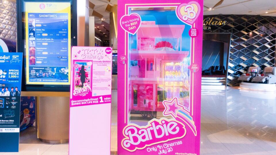 Film Barbie v kinách