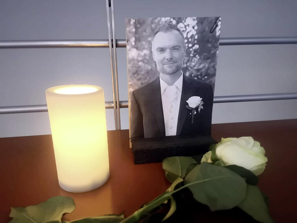 KOLEGA Z RÁDIA S Robinom sa stihol Julo rozlúčiť na pohrebe.