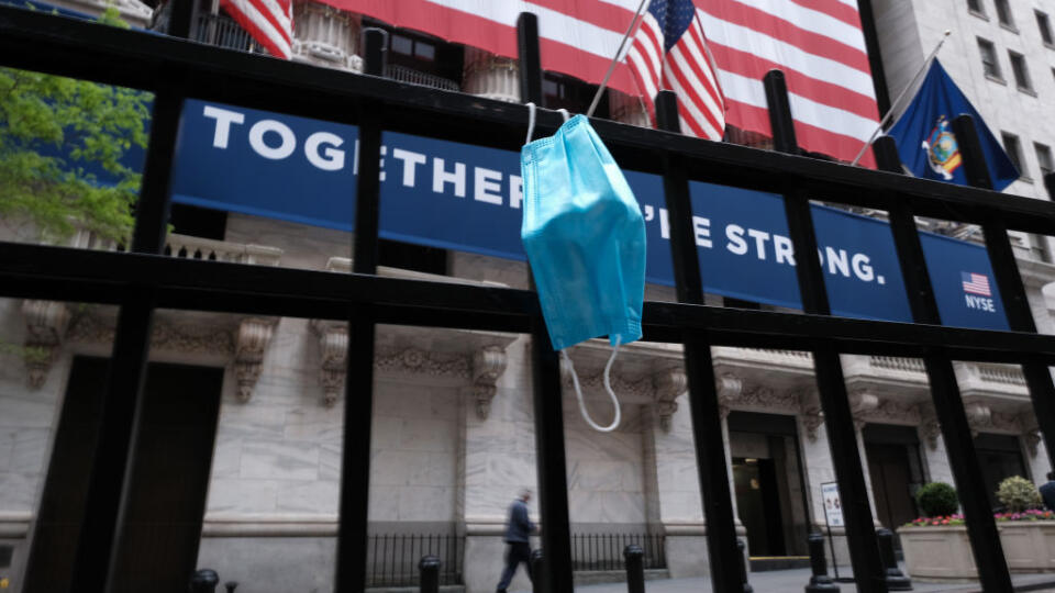 NY Stock Exchange Re-opens To Limited Number Of Traders