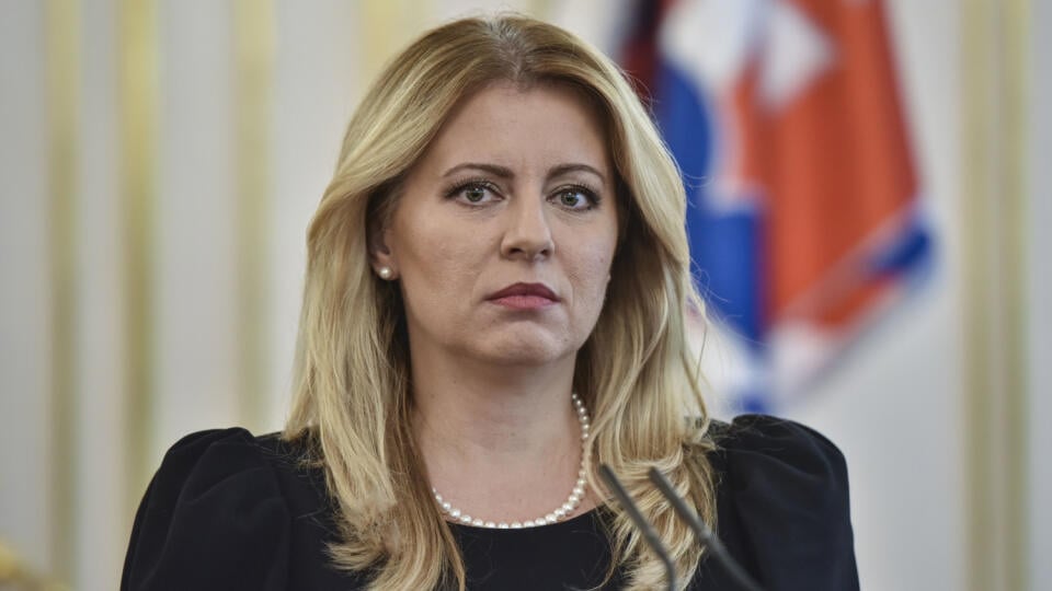 Na snímke prezidentka SR Zuzana Čaputová počas vyhlásenia po stretnutí s ministerkou vnútra Denisou Sakovou (SMER-SD), prezidentom Policajného zboru SR Milanom Lučanským a 1. námestníčkou generálneho prokurátora SR Vierou Kováčikovou, 18. októbra 2019 v Bratislave. FOTO TASR - Pavol Zachar